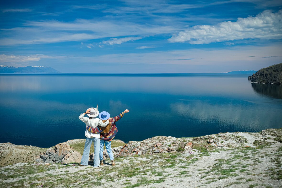 Лагерь на берегу Байкала